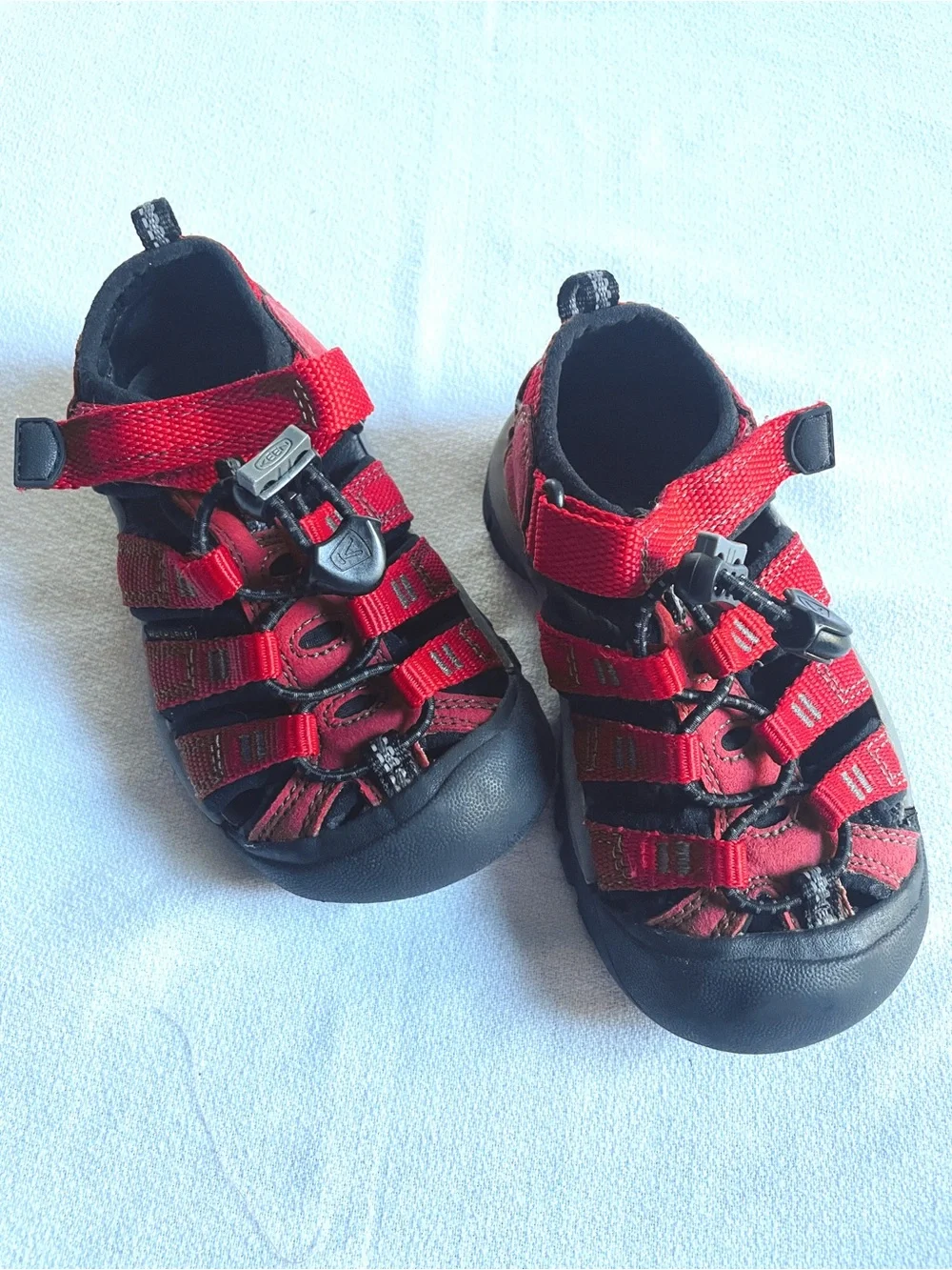 KEEN Kids Newport H2 Waterproof Hiking Sandals Red/Black Size 9 Toddler Shoes